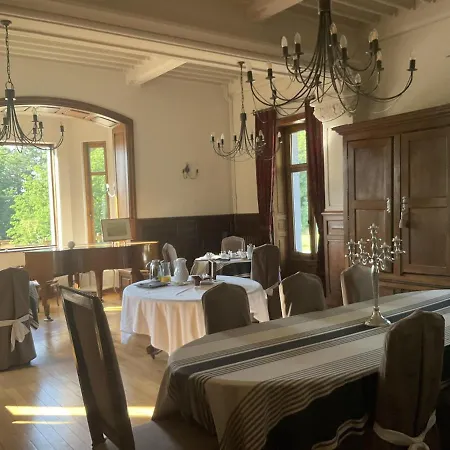 Bed & Breakfast Chateau Y Fault 3*
