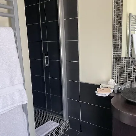 Panzió Chateau Y Fault Loriges