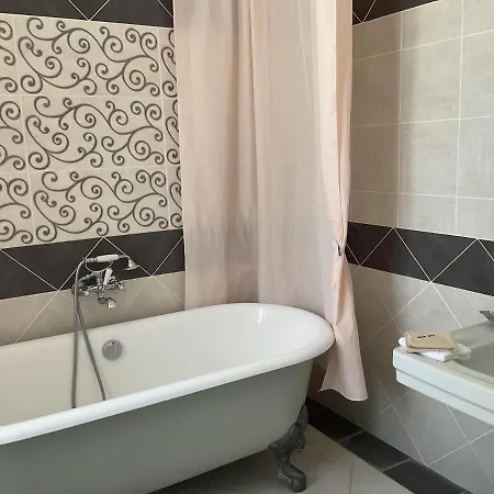 Bed & Breakfast Chateau Y Fault 3*