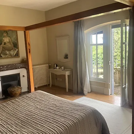 Chateau Y Fault Bed & Breakfast 3*