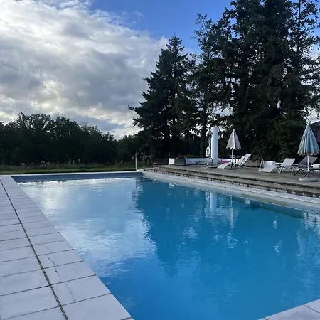 Bed & Breakfast Chateau Y Fault *