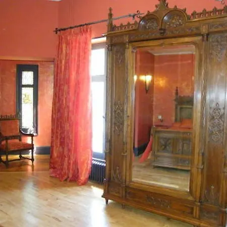 Chateau Y Fault 3* Loriges