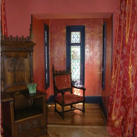 Chateau Y Fault Loriges